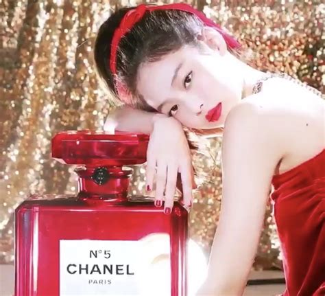 chanel no 5 jennie